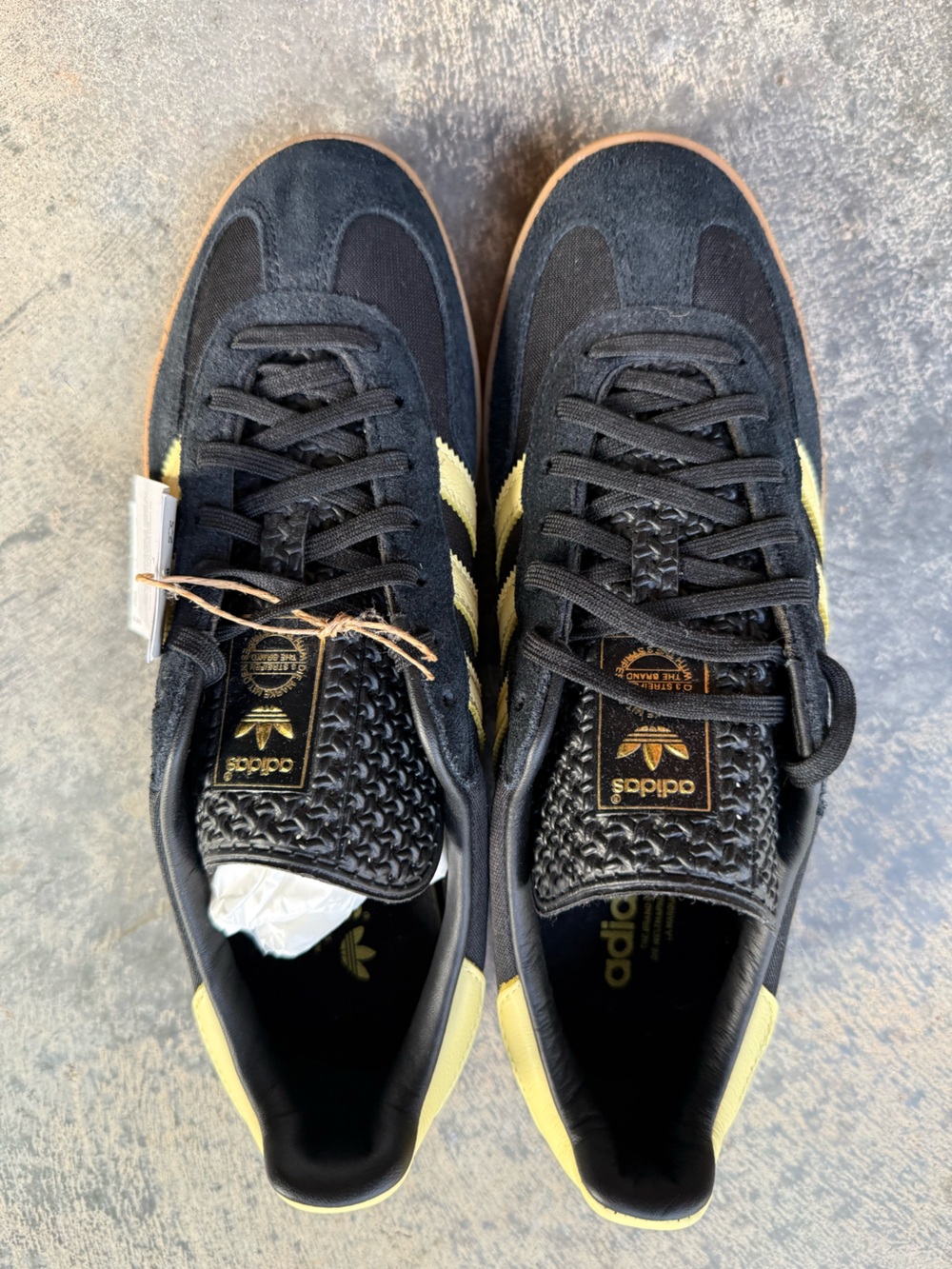Adidas Gazelle Indoor 'Black Almost Yellow Gum' Size US 8.5 Men’s
